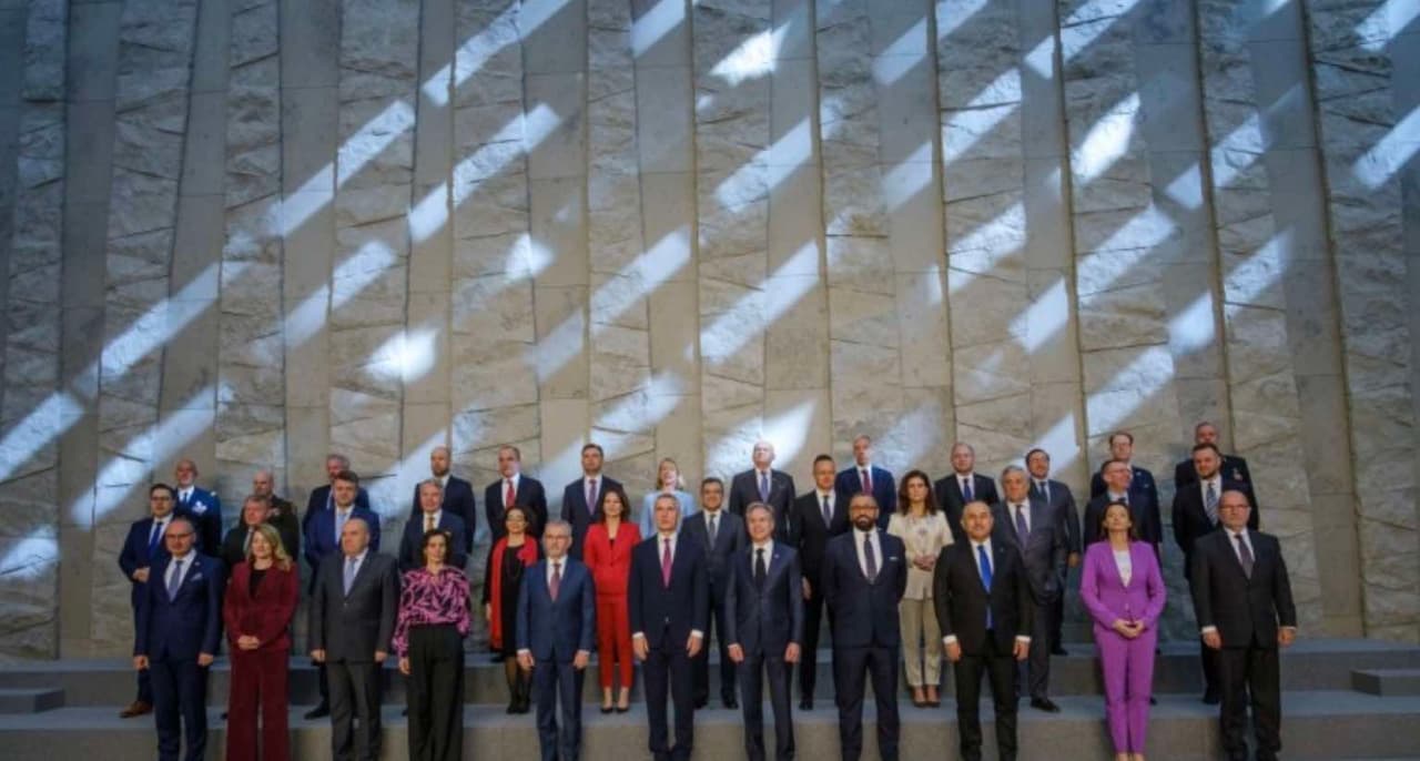 Ukrainos narystė NATO vis labiau artėja