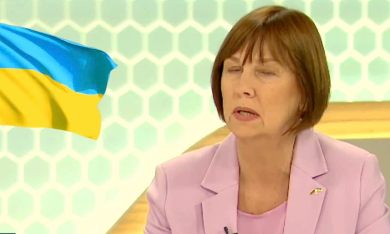 Propagandos senolė uždavė skausmo persmelktą klausimą