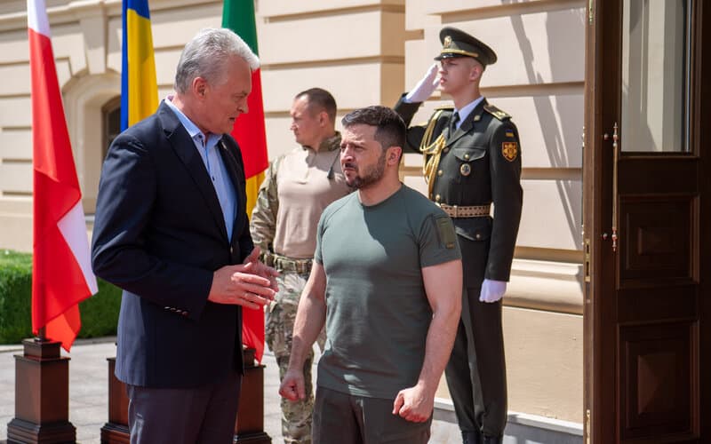 Nausėda Kijeve perdavė Zelenskiui begalę gerų žinių