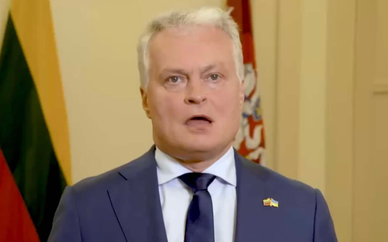 Kasparavičius pažėrė kritikos Nausėdai dėl Drobiazko
