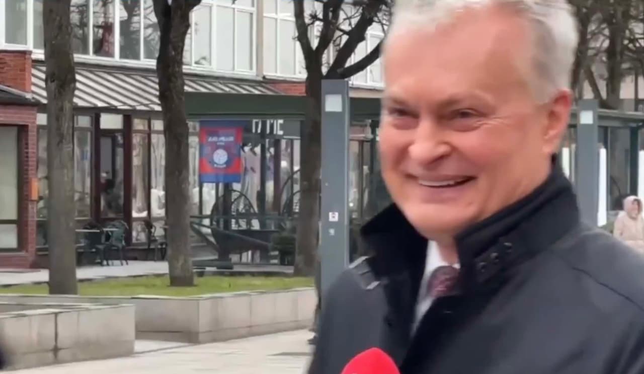 Nausėdai svarbus jo biografijos faktas apie narystę TSRS komunistų partijoje
