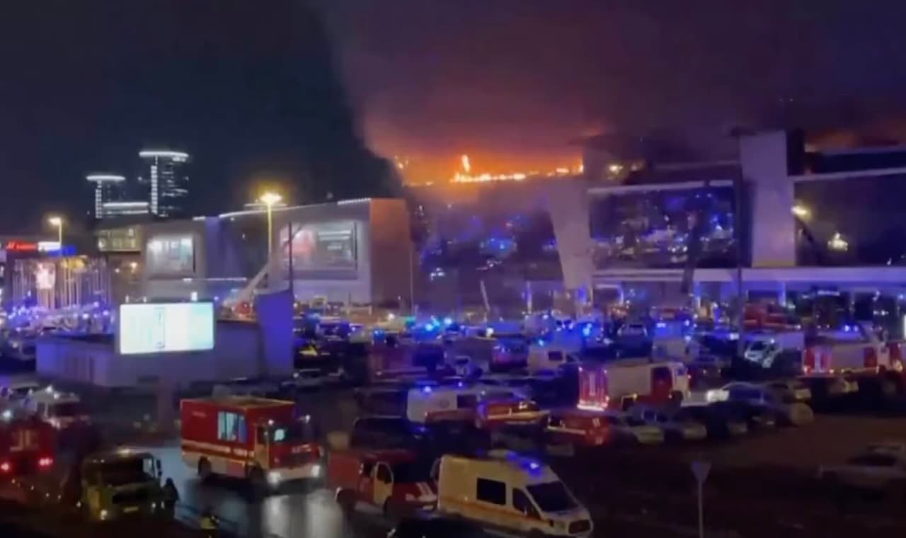 Teroras Maskvoje, žuvo mažiausiai 150 žmonių