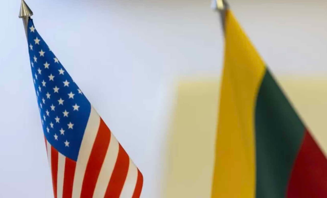 Ilgalaikis Lietuvos įsipareigojimas – karinė parama Ukrainai ne mažesnė kaip 0,25 proc. nuo BVP