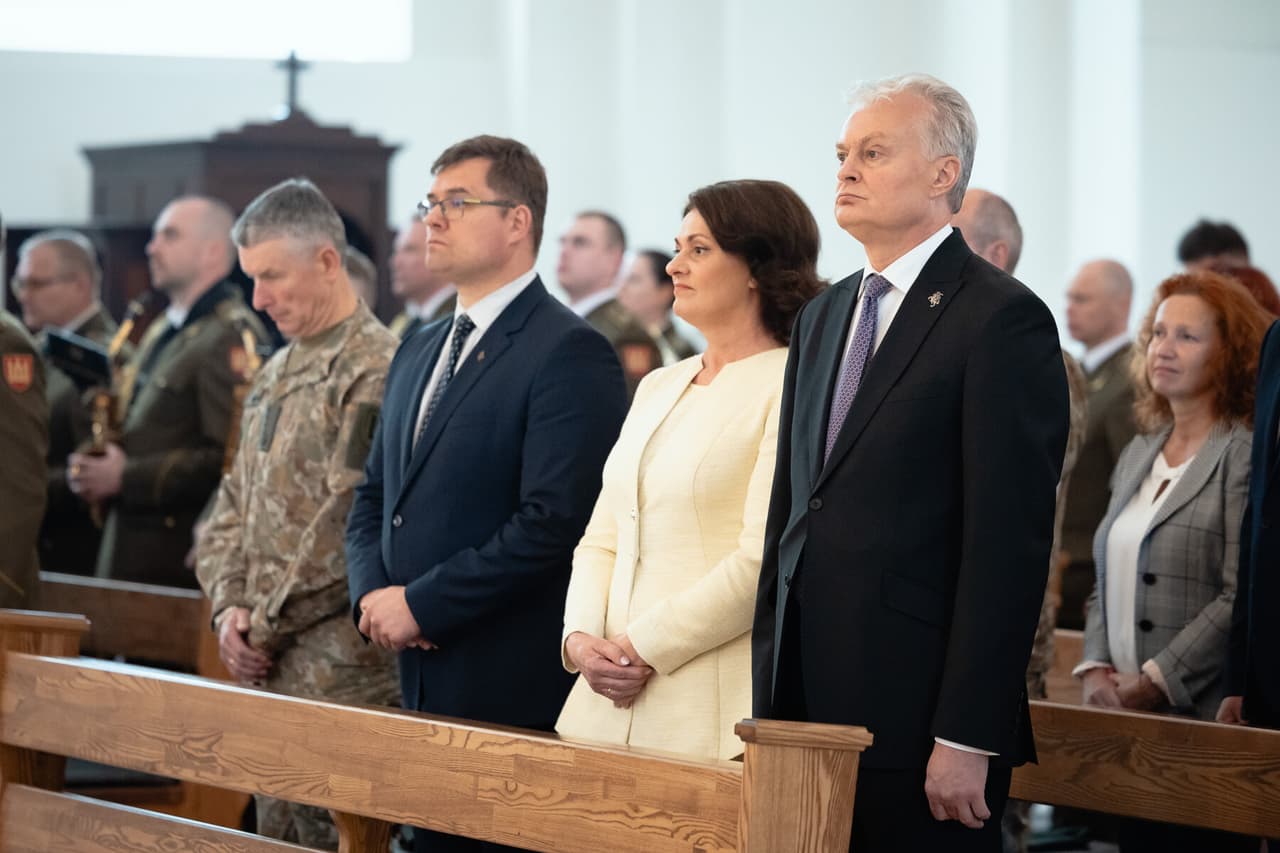 Nausėda informavo, kad pasirengimas ginti visą NATO teritoriją stiprina atgrasymą ir tikėjimą