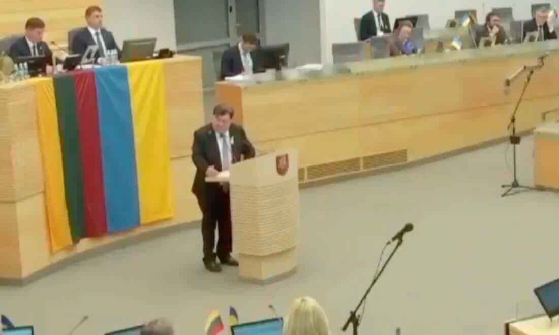 Seime Zingeris pagarsino prašymą Burić dėl antro registro