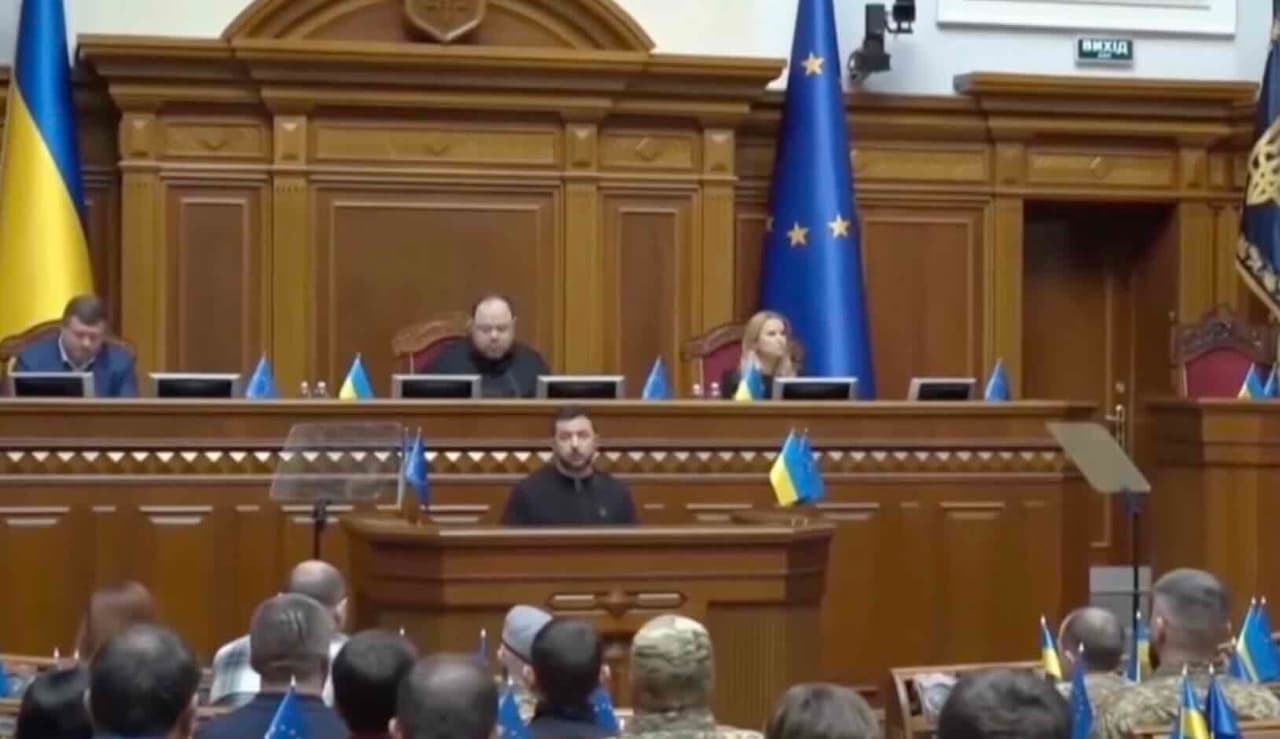 Aukščiausioje Ukrainos Radoje Zelenskis pasauliui pristatė Ištvermės planą