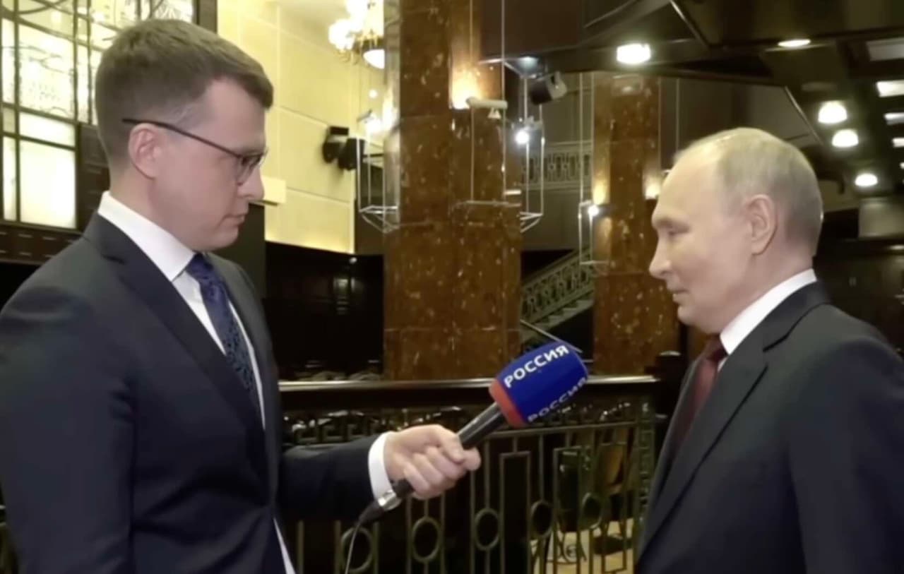 Putinas priminė, kad Vakarai turi priminti Zelenskiui atšaukti jo legendinį dekretą