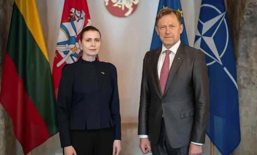 Birutis su Šakaliene surėmė pečius informacinio ir kultūrinio atsparumo srityse