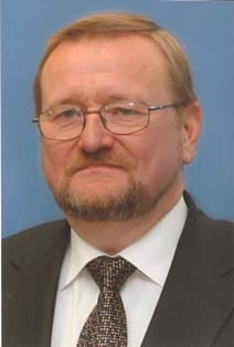 J. Bernatonis kitą savaitę žada pristatyti išvadas dėl asmenvardžių rašymo nelietuviškai