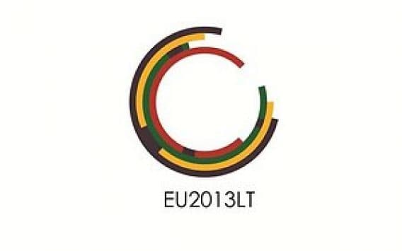 Lietuvos pirmininkavimo ES Tarybai logotipas kils į padangę