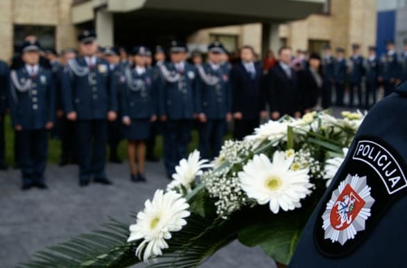 Ekspertai.eu prašo policijos pagalbos, kad galėtų viešai atsiprašyti D. Grybauskaitės, V. Blinkevičiūtės arba J. Vitkauskaitės